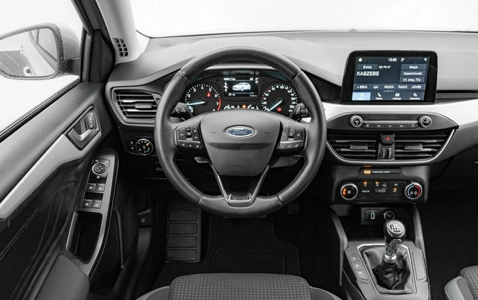 Ford Focus cena 60850 przebieg: 69991, rok produkcji 2019 z Pajęczno małe 667